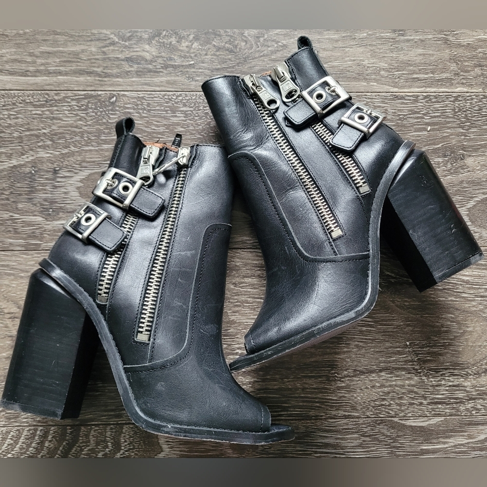 SixtySeven black leather open toe booties in size 36.